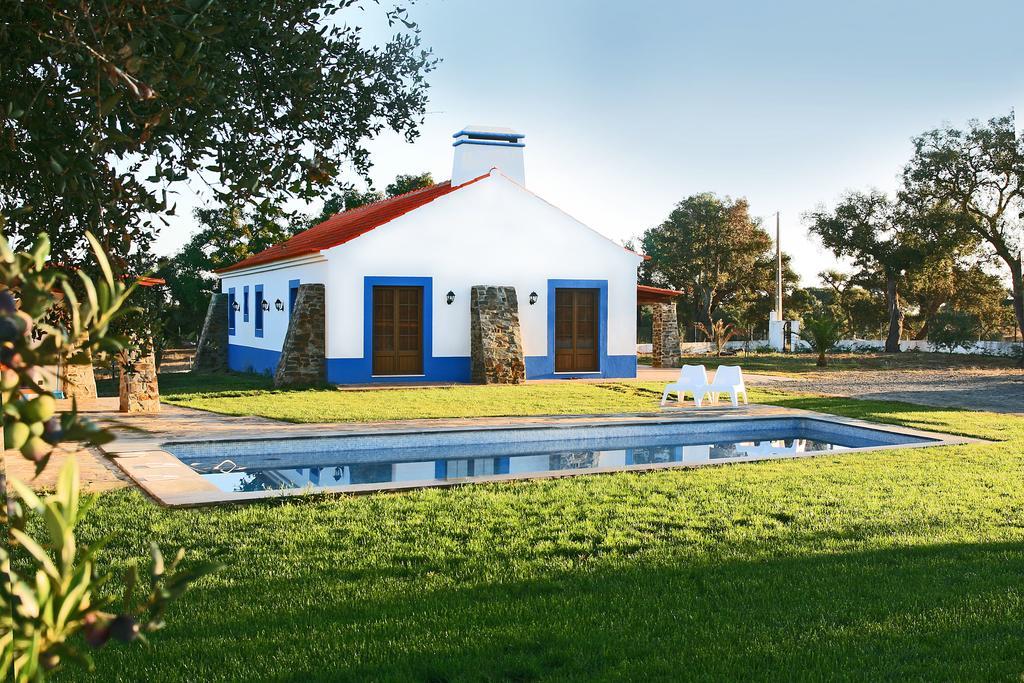 Monte Azul - Casas De Campo Do Junqueirinho Bicos Номер фото